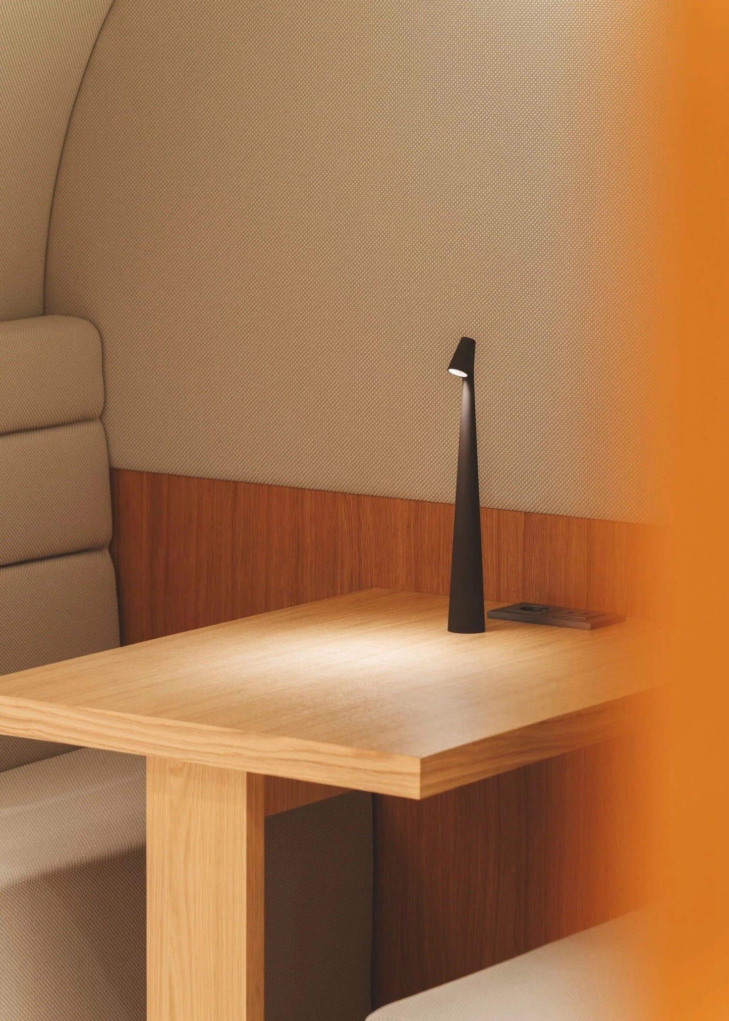 Lampe de Table LED Réglable sans Fil Moderne