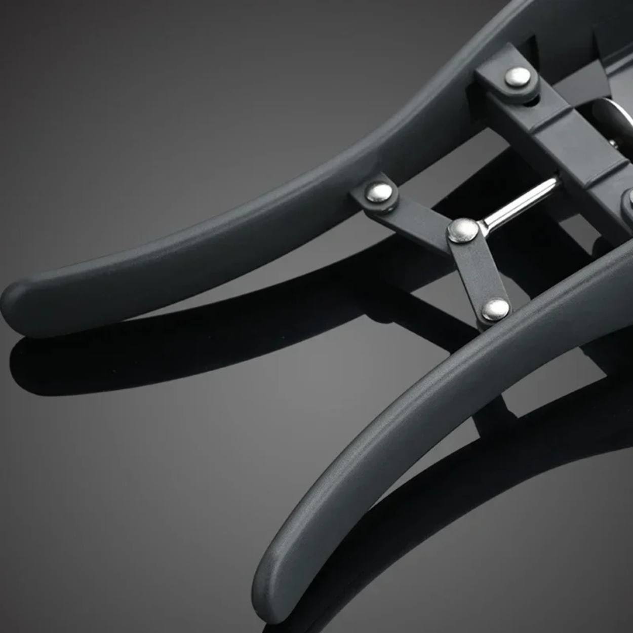 Ouvre-Œufs Inoxydable Ergonomique et Pratique